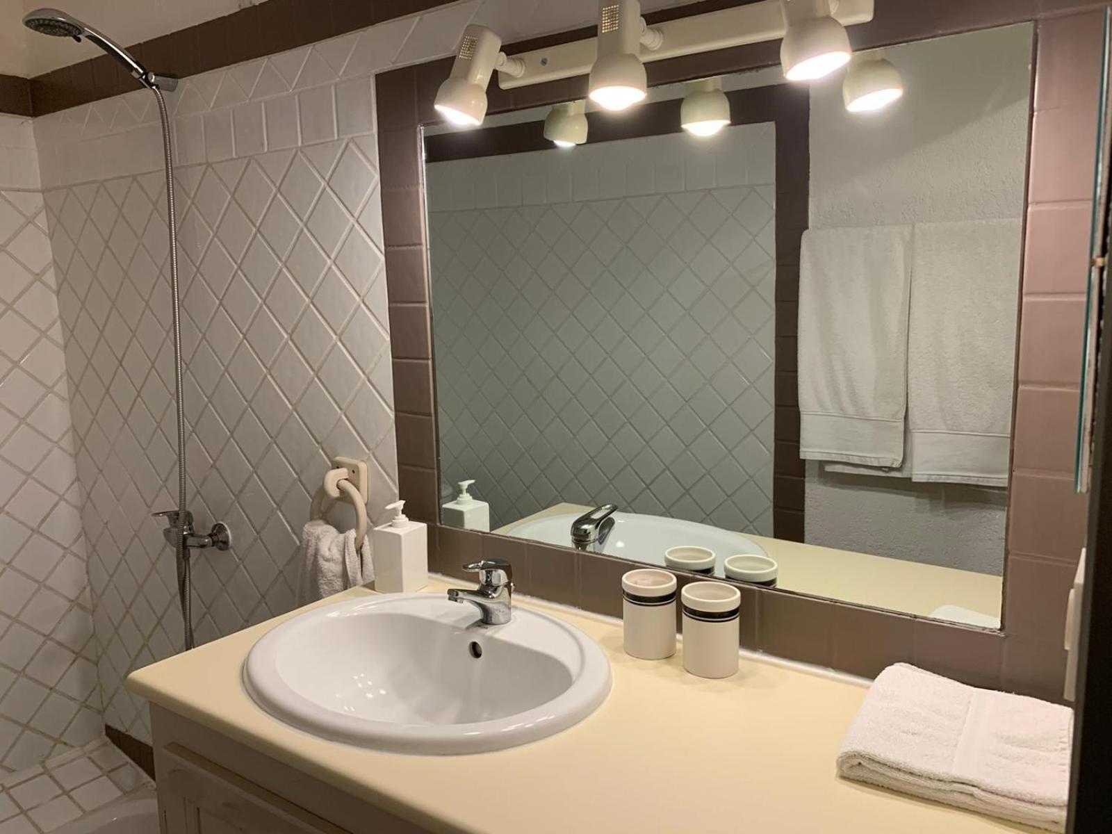 Bastide Sainte Agnes Bed & Breakfast Carpentras Bagian luar foto